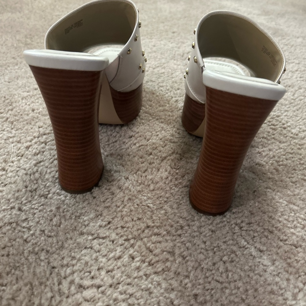 NWOT Michael Kors White Studded Women's Shoes - Picture 3 of 4